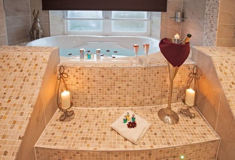 디럭스 룸, Windermere Boutique Hotel Spa Suites & Hot Tubs