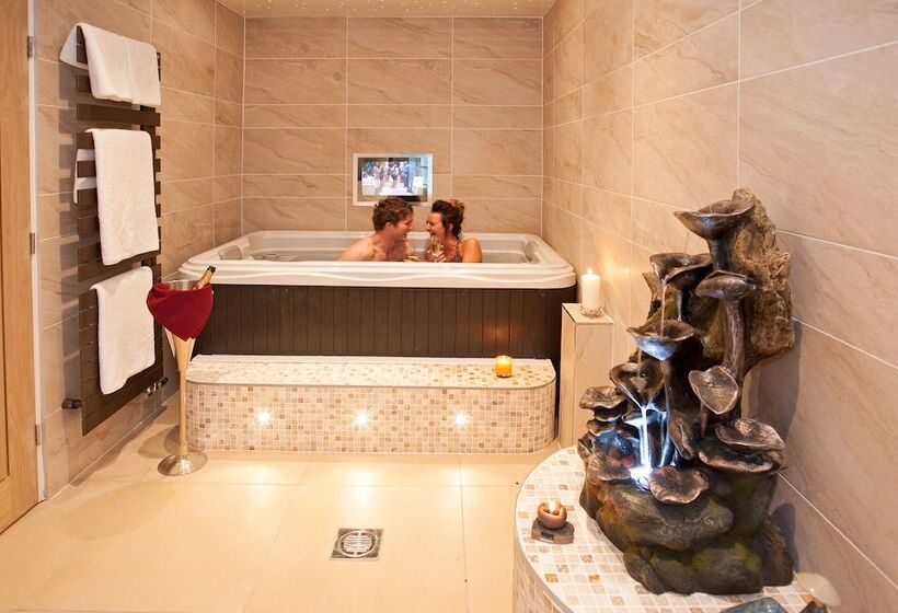 디럭스 룸, Windermere Boutique Hotel Spa Suites & Hot Tubs