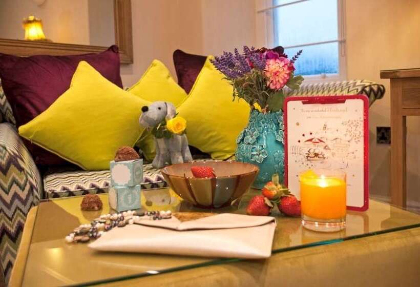 디럭스 룸, Windermere Boutique Hotel Spa Suites & Hot Tubs