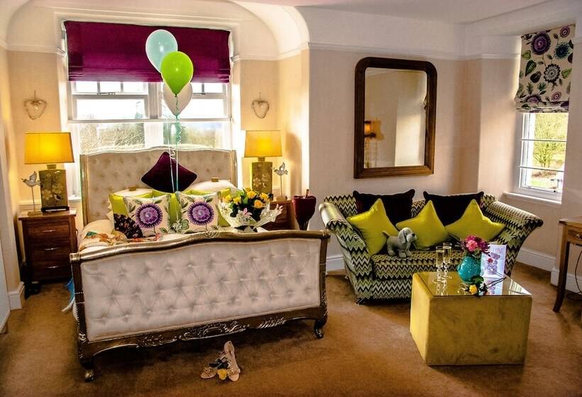 Номер Deluxe, Windermere Boutique Hotel Spa Suites & Hot Tubs