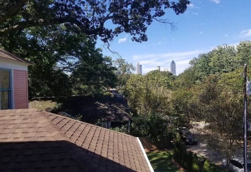 디럭스 룸, The Peach House