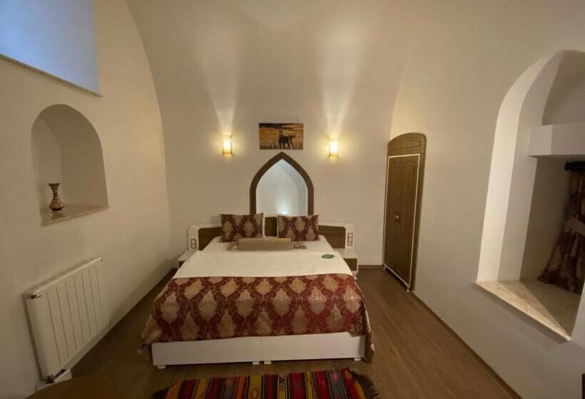 اتاق استاندارد سه نفره, Behrampaşa Otel &cafe &restaurant