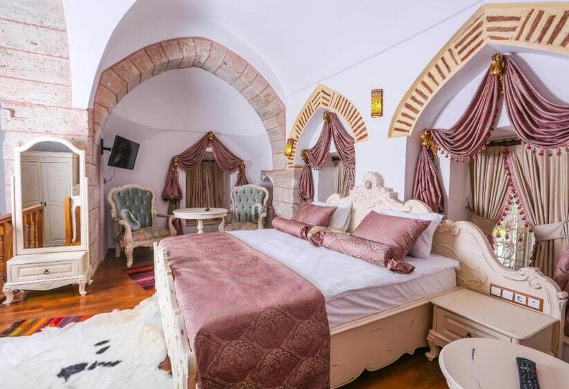اتاق لوکس با تخت بزرگ, Behrampaşa Otel &cafe &restaurant