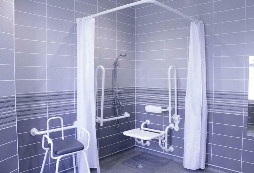 スタンダードコネクティングルーム, Gwesty Seren