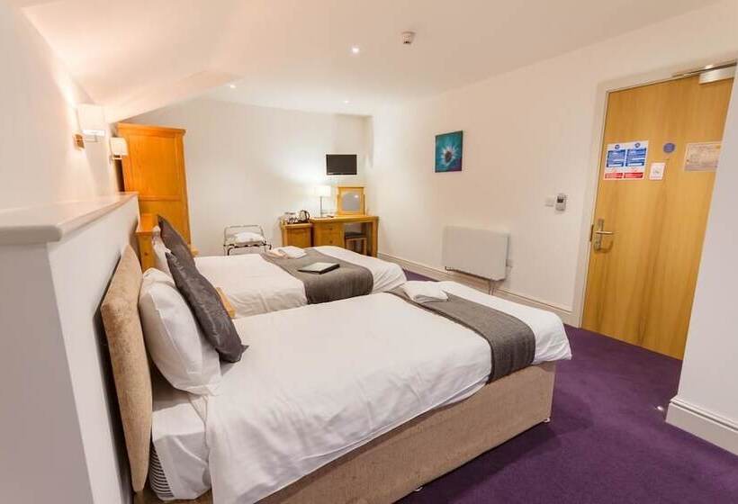 ファミリールーム, Gwesty Seren