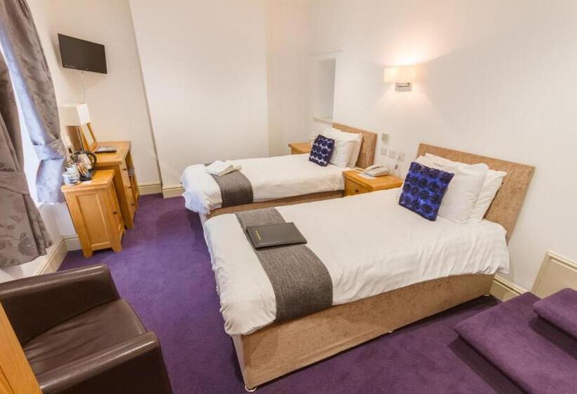 スタンダードコネクティングルーム, Gwesty Seren