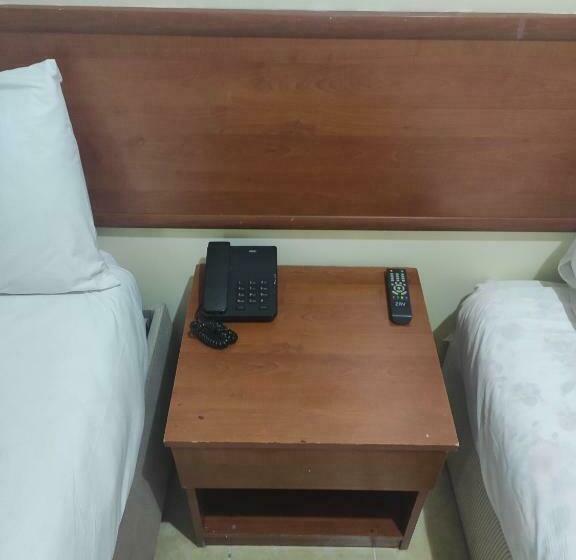 اتاق استاندارد یک نفره, şah Otel