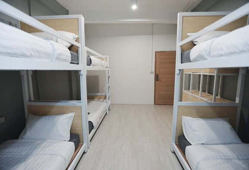 تختخواب در اتاق مشترک, Local Time Bangkok   Hostel