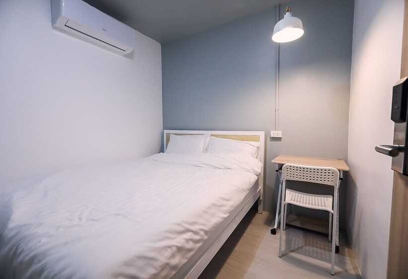 اتاق استاندارد, Local Time Bangkok   Hostel