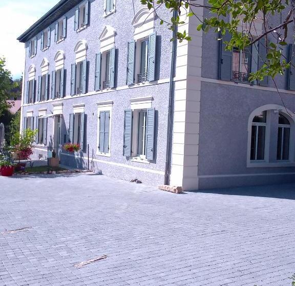 סוויטה משפחתית, A Deux Pas Du Rheby