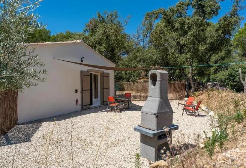 デラックススタジオ, Mas La Chêneraie Lourmarin Au Calme, à 10 Mn Du Centre Ville à Pied