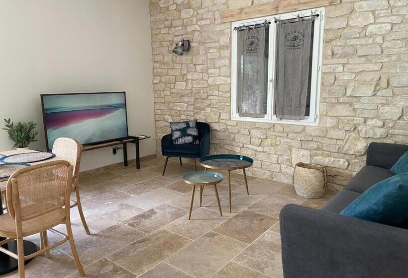 מיטת קינג בסוויטה, Mas La Chêneraie Lourmarin   Au Calme, à 10 Mn Du Centre Ville à Pied