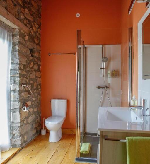 スタンダードルーム, Moulin D Entre Les Roches