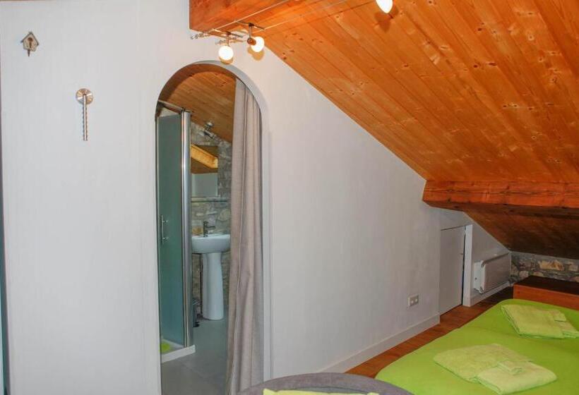 スタンダードルーム, Moulin D Entre Les Roches