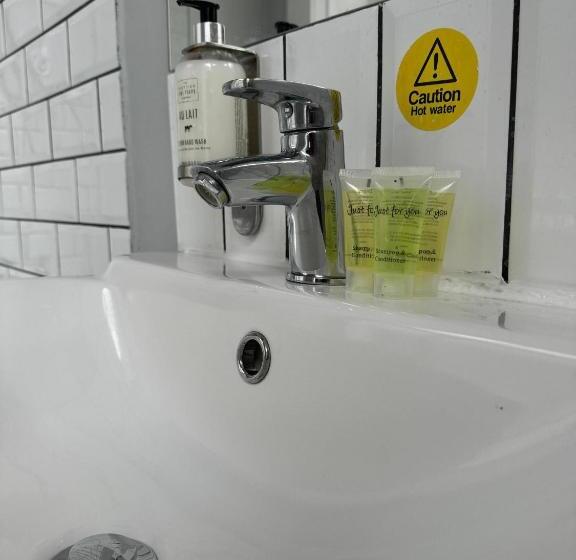 Номер Стандарт Трехместный, Citi Hotel Aberdeen