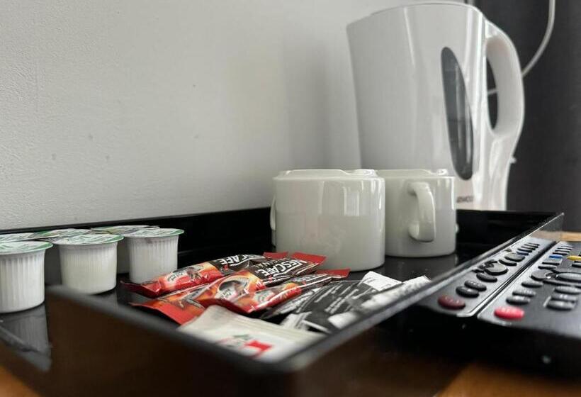 Номер Стандарт Трехместный, Citi Hotel Aberdeen