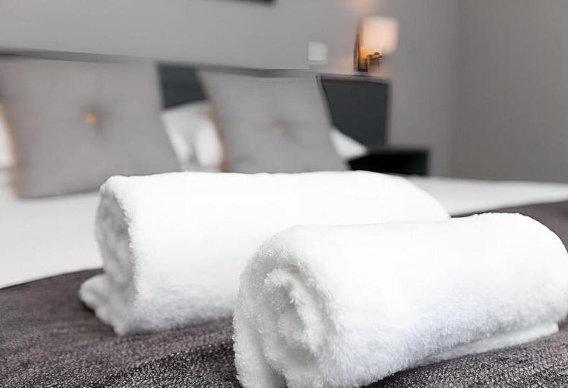 Четырехместный Номер Стандарт, Citi Hotel Aberdeen