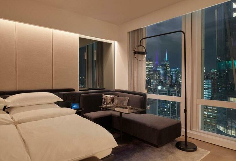 전망 디럭스룸 킹침대, Equinox Hotel Hudson Yards New York City