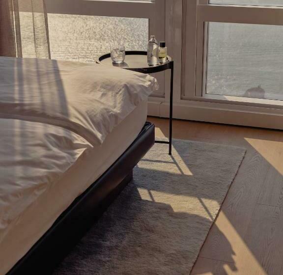 디럭스 스위트 킹 침대, Equinox Hotel Hudson Yards New York City