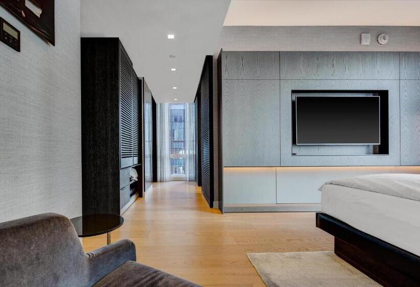 Deluxe Suite King Bed, Equinox Hotel Hudson Yards New York City
