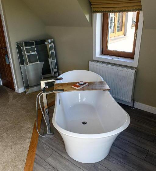 스위트, Dunnet B&b Escapes