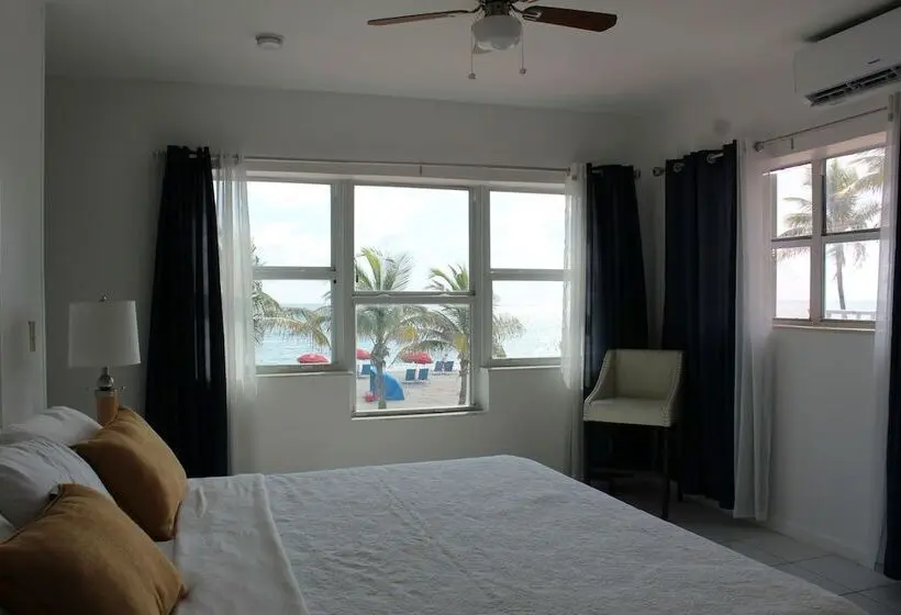 اتاق لوکس با چشم‌انداز دریا, Golden Sand Oceanfront