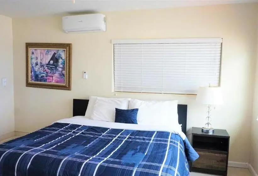 اتاق استاندارد با تخت بزرگ, Golden Sand Oceanfront