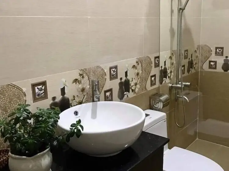 اتاق لوکس خانوادگی, Dat Thien An