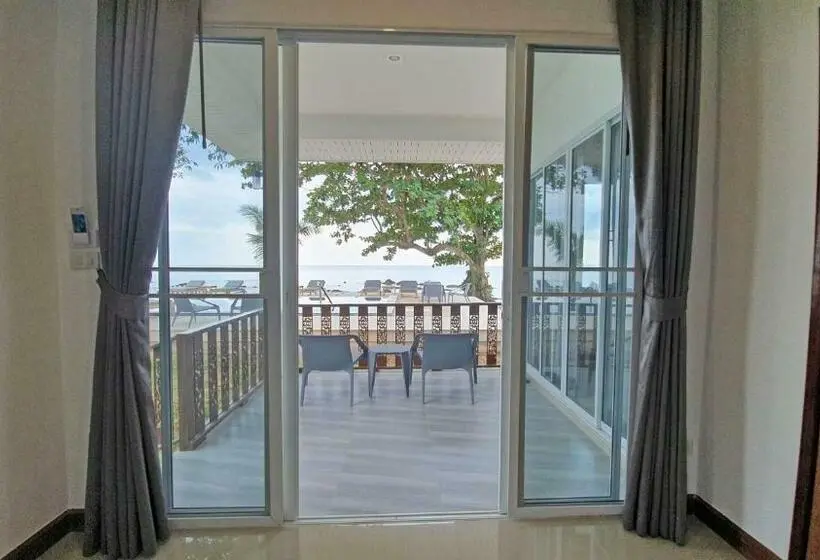 اتاق خانوادگی با چشم‌انداز دریا, Horizon Beach Resort Koh Jum