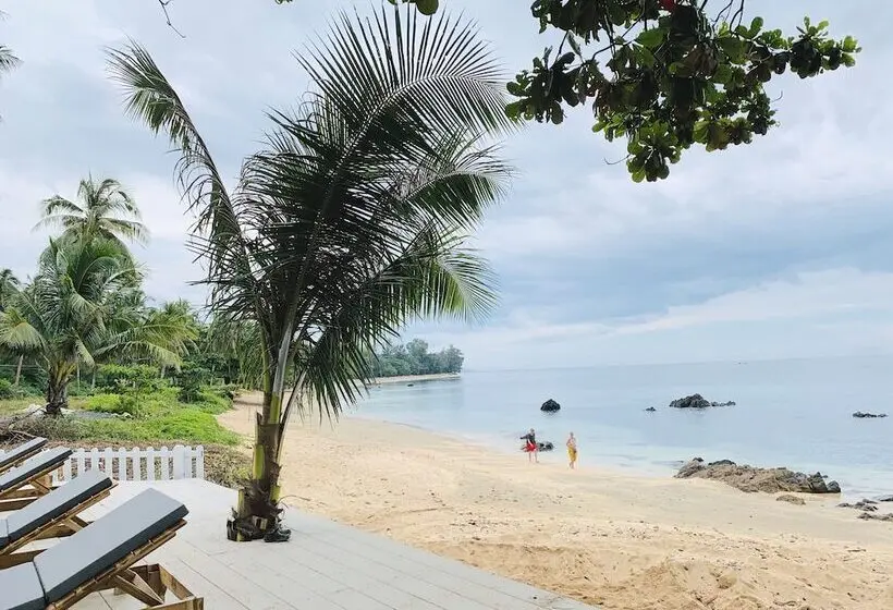 اتاق خانوادگی با چشم‌انداز دریا, Horizon Beach Resort Koh Jum