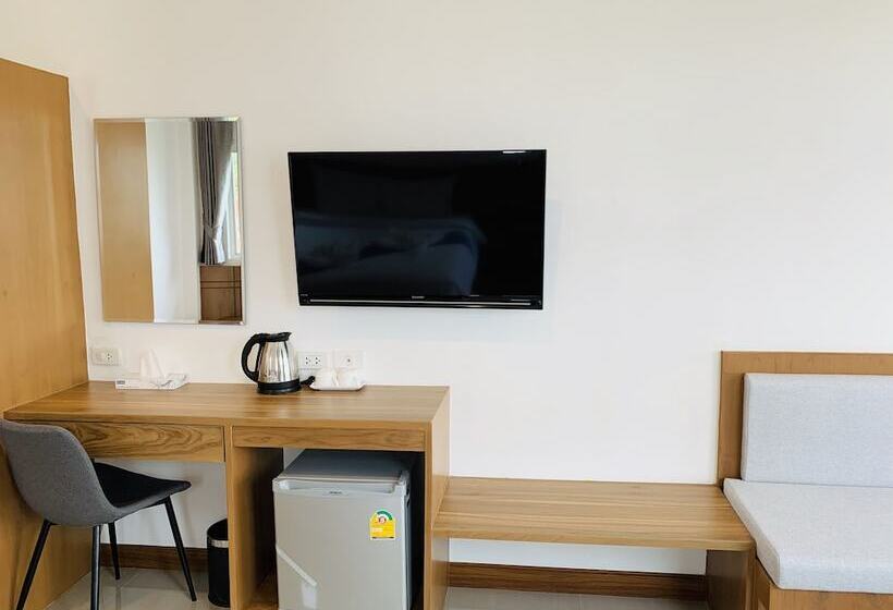 חדר דלוקס נוף לים, Horizon Beach Resort Koh Jum