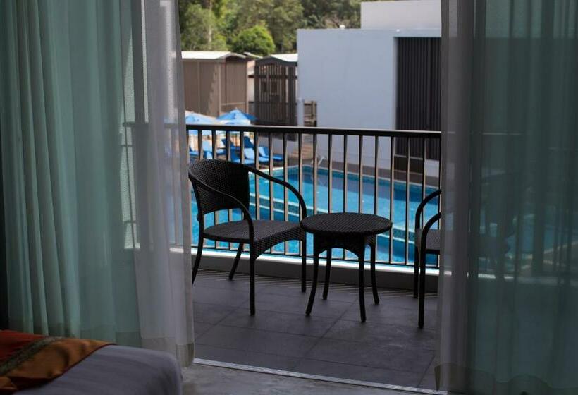 اتاق لوکس با چشمانداز استخر, Koh Chang Paradise Hill