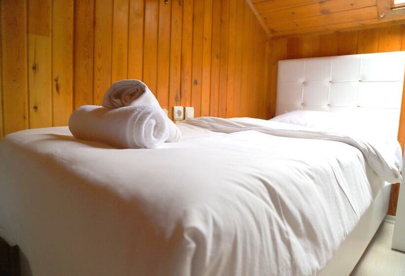 اتاق اکونومی, Sumela Holiday