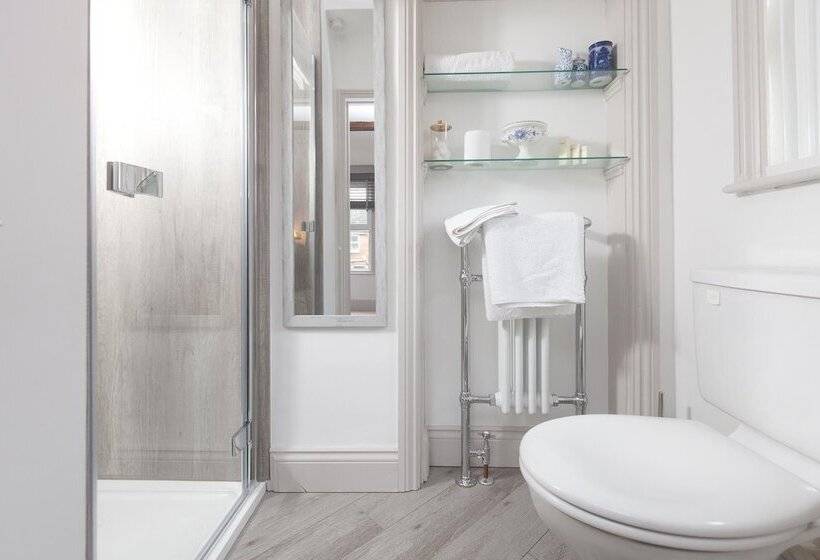 Номер Стандарт, The Old House Guest House