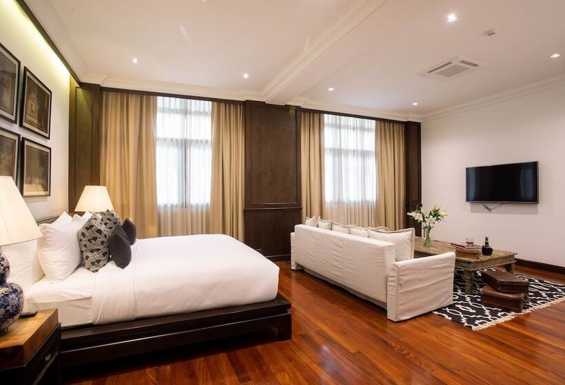 Президентский Люкс, The Bridge An Eclectic Luxotel