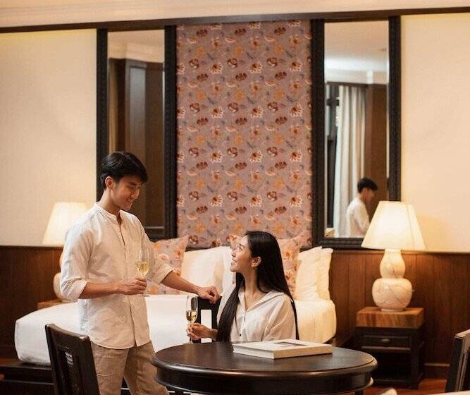 Люкс, The Bridge An Eclectic Luxotel