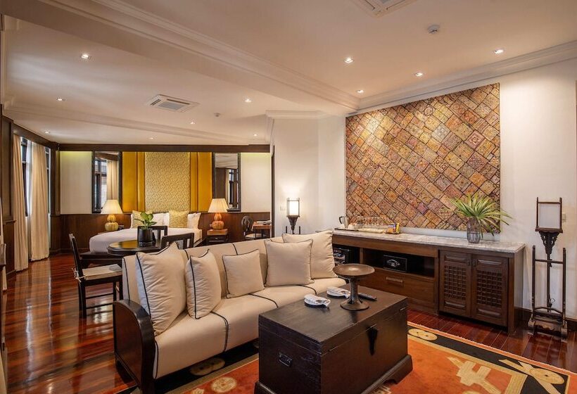 Люкс, The Bridge An Eclectic Luxotel