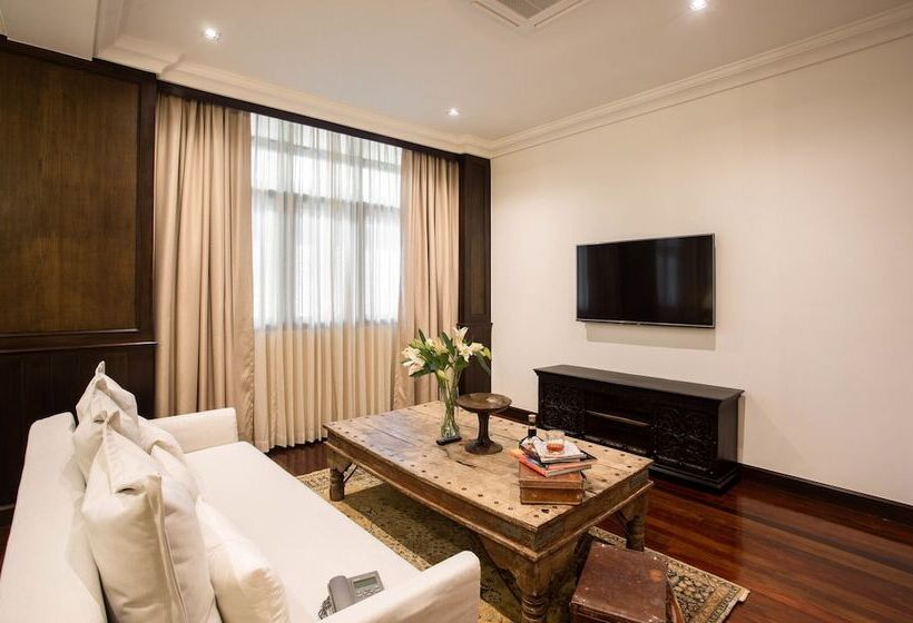 Президентский Люкс, The Bridge An Eclectic Luxotel