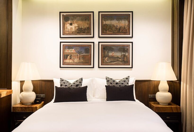 Президентский Люкс, The Bridge An Eclectic Luxotel