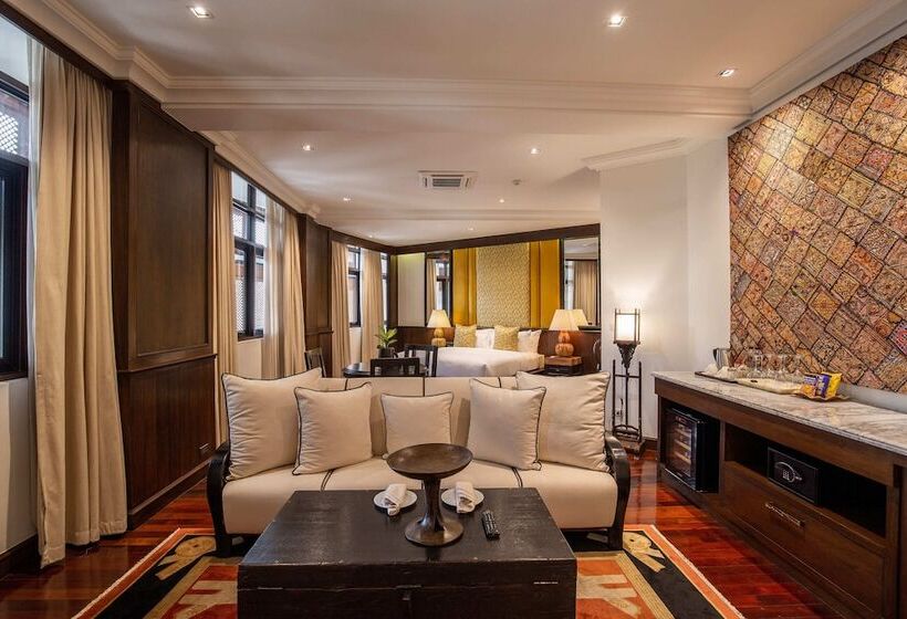 Люкс, The Bridge An Eclectic Luxotel