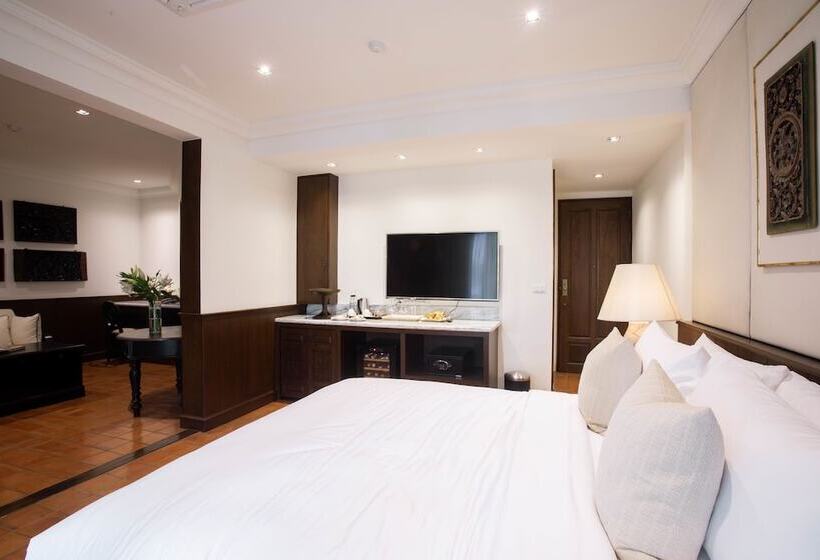 Люкс, The Bridge An Eclectic Luxotel