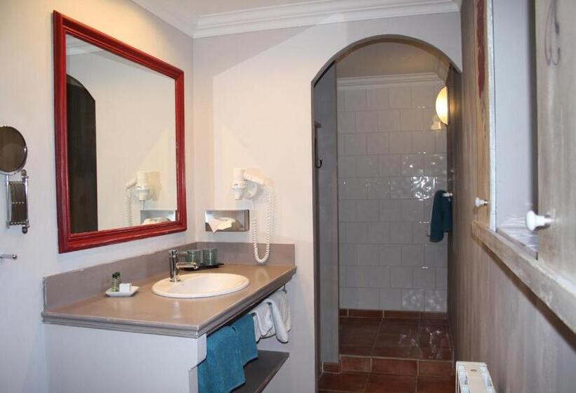 اتاق استاندارد با تخت بزرگ, Le Mas Vigneron