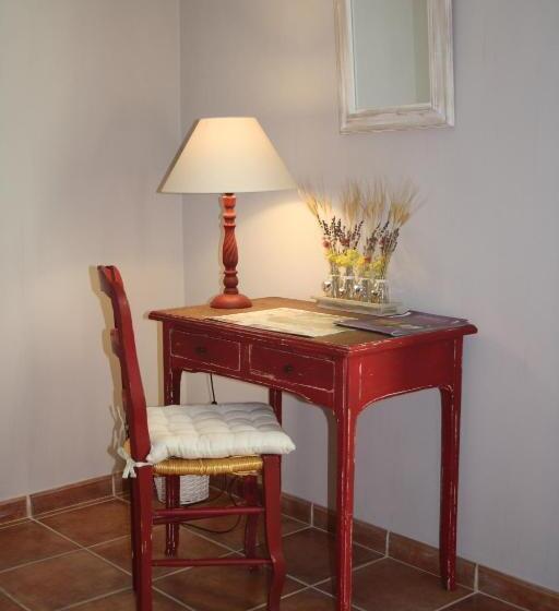 اتاق استاندارد با تخت بزرگ, Le Mas Vigneron