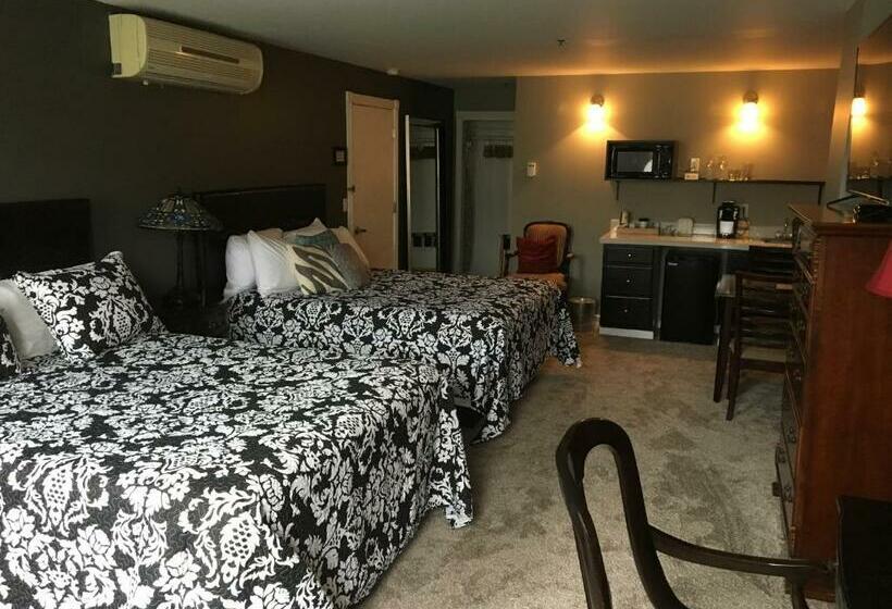 スタンダードスタジオ, Lodging At The Gaffer Inn