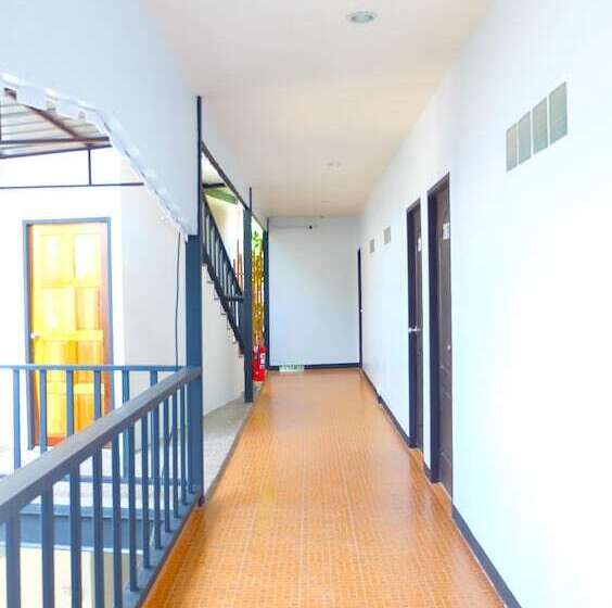 غرفة قياسية, The Stamp