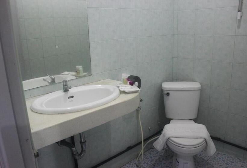 غرفة قياسية, The Stamp