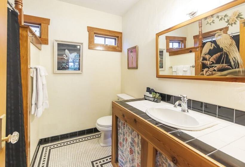 غرفة ديلوكس, Hibiscus Coffee & Guesthouse