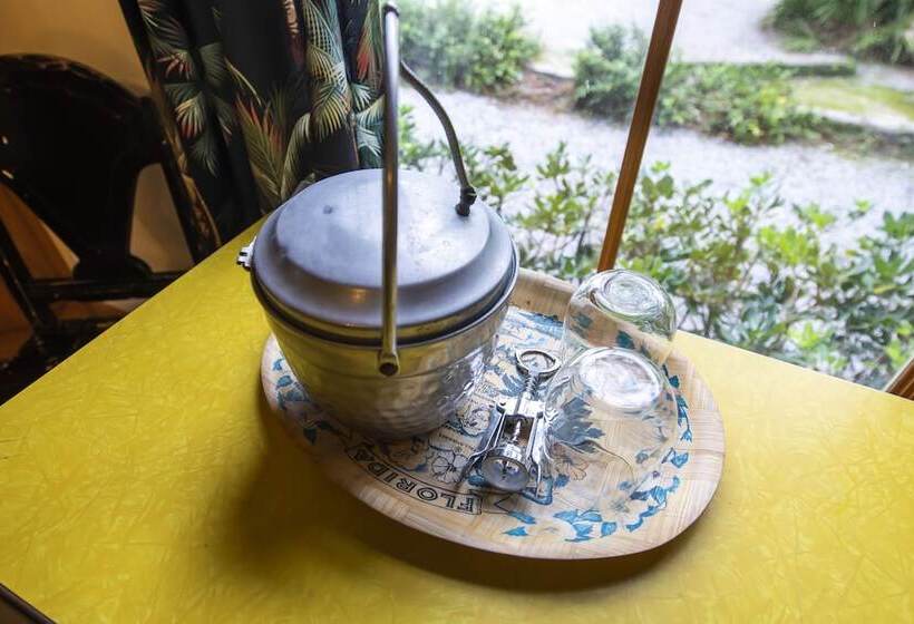 디럭스 룸, Hibiscus Coffee & Guesthouse