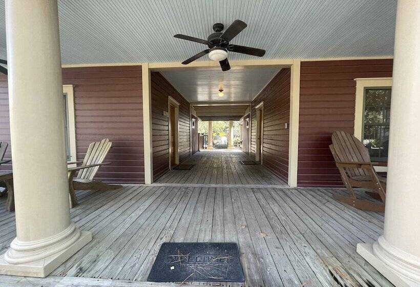 غرفة ديلوكس, Hibiscus Coffee & Guesthouse