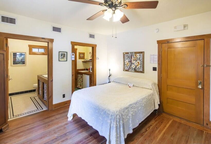 غرفة ديلوكس, Hibiscus Coffee & Guesthouse